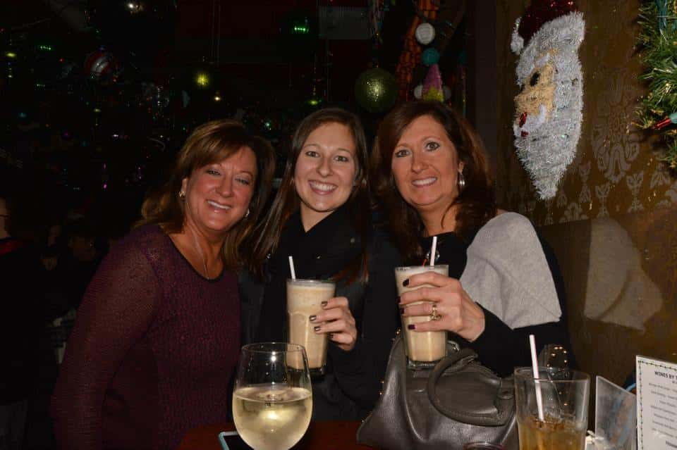 How to Date Girls in Wisconsin - Where to Find Love and Relationship