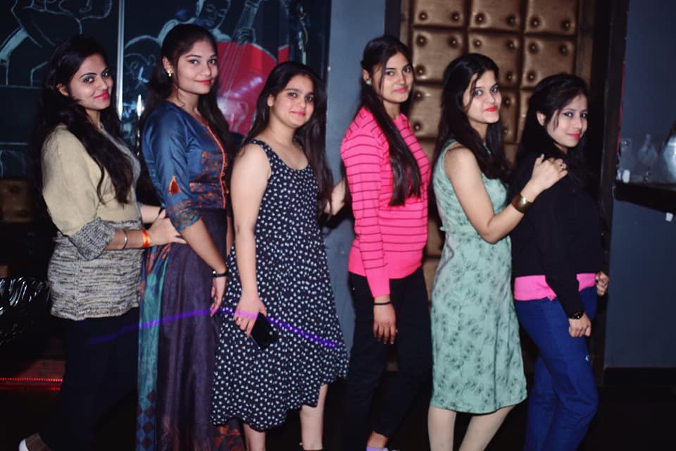 Agra online women dating for tips in 12 Online