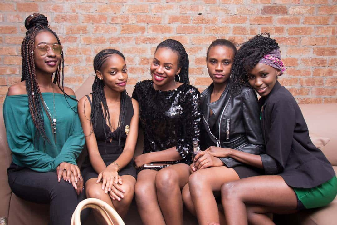 How to Date Girls in Zimbabwe - Where to Find Love and Relationship