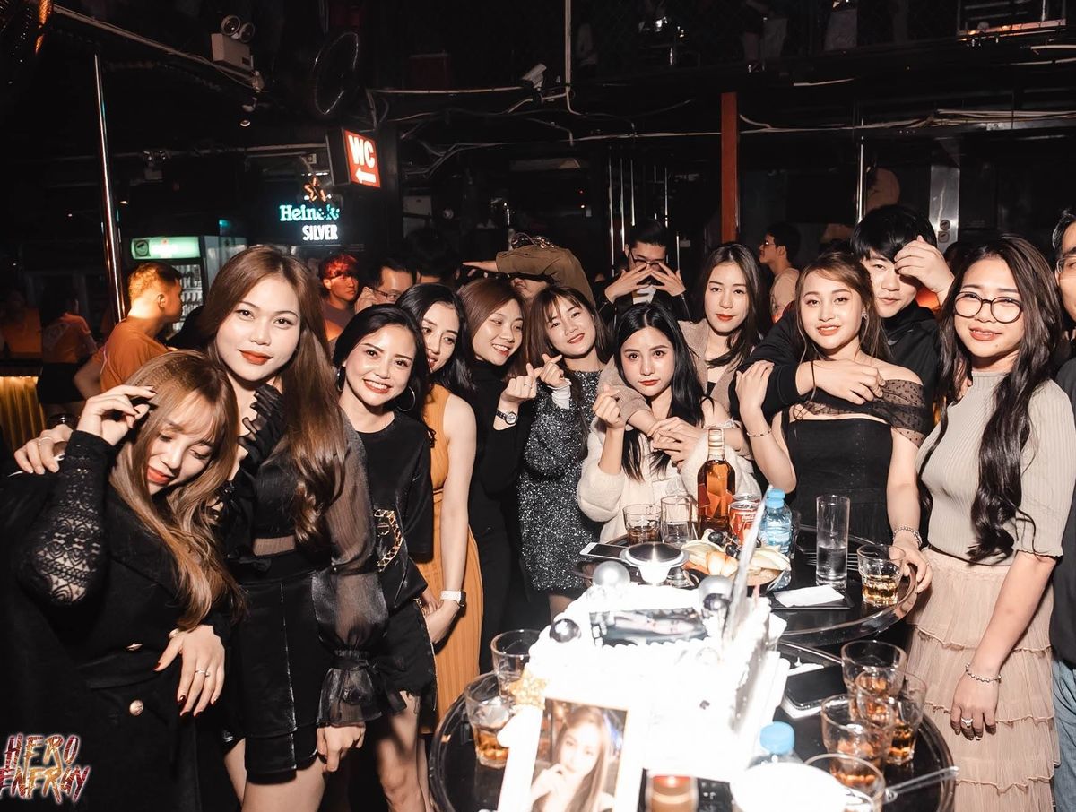 Nightlife girls hanoi vietnam Hero Nightclub