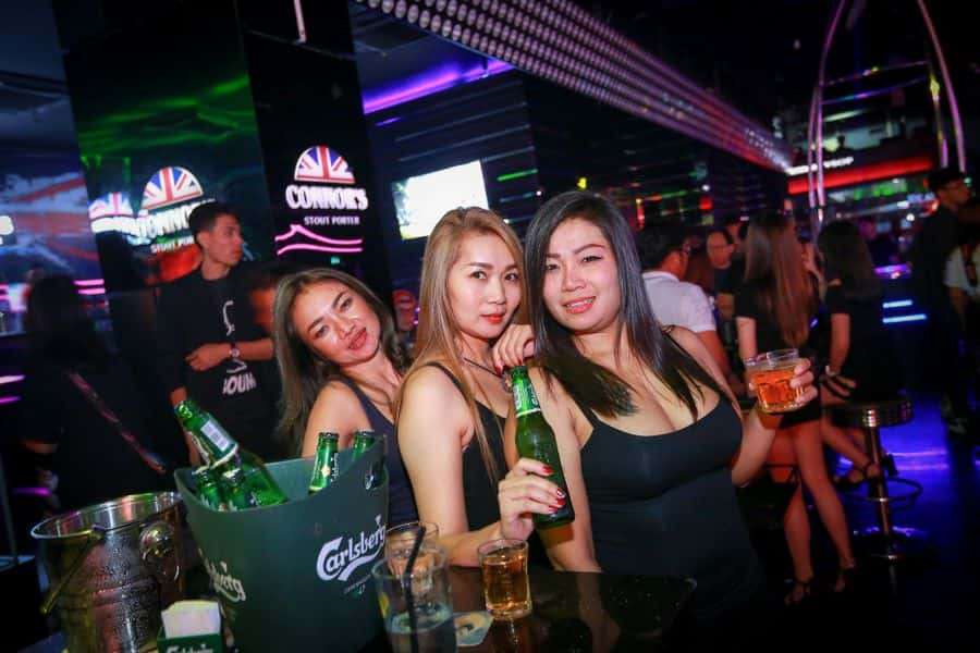 Where to Meet Malaysian Girls in Johor Bahru - Guide for Dating, Sex & Love