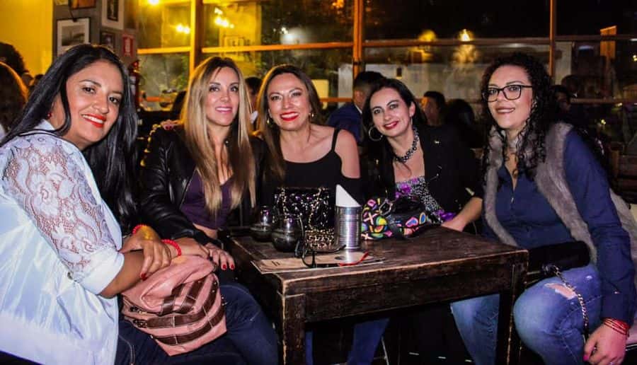 Girl chat in Quito to Pretty Girls