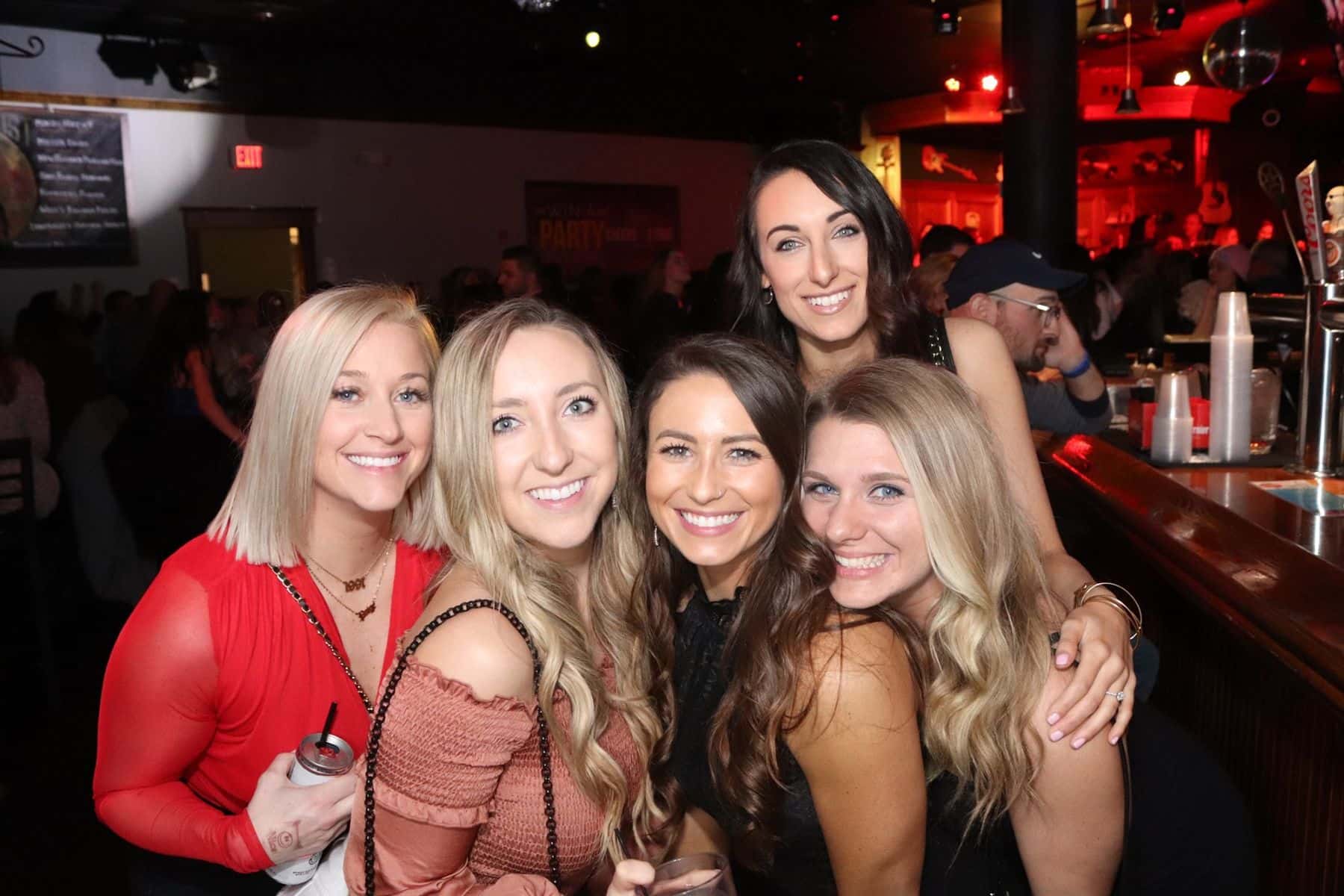 How to Date Girls in Pittsburgh Where to Find Love and Relationship